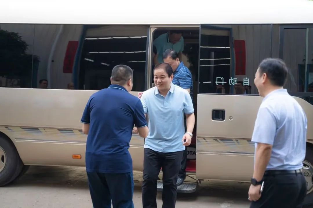 衡陽市委副書記、市長(zhǎng)朱健一行赴朝陽集團(tuán)進(jìn)行考察
